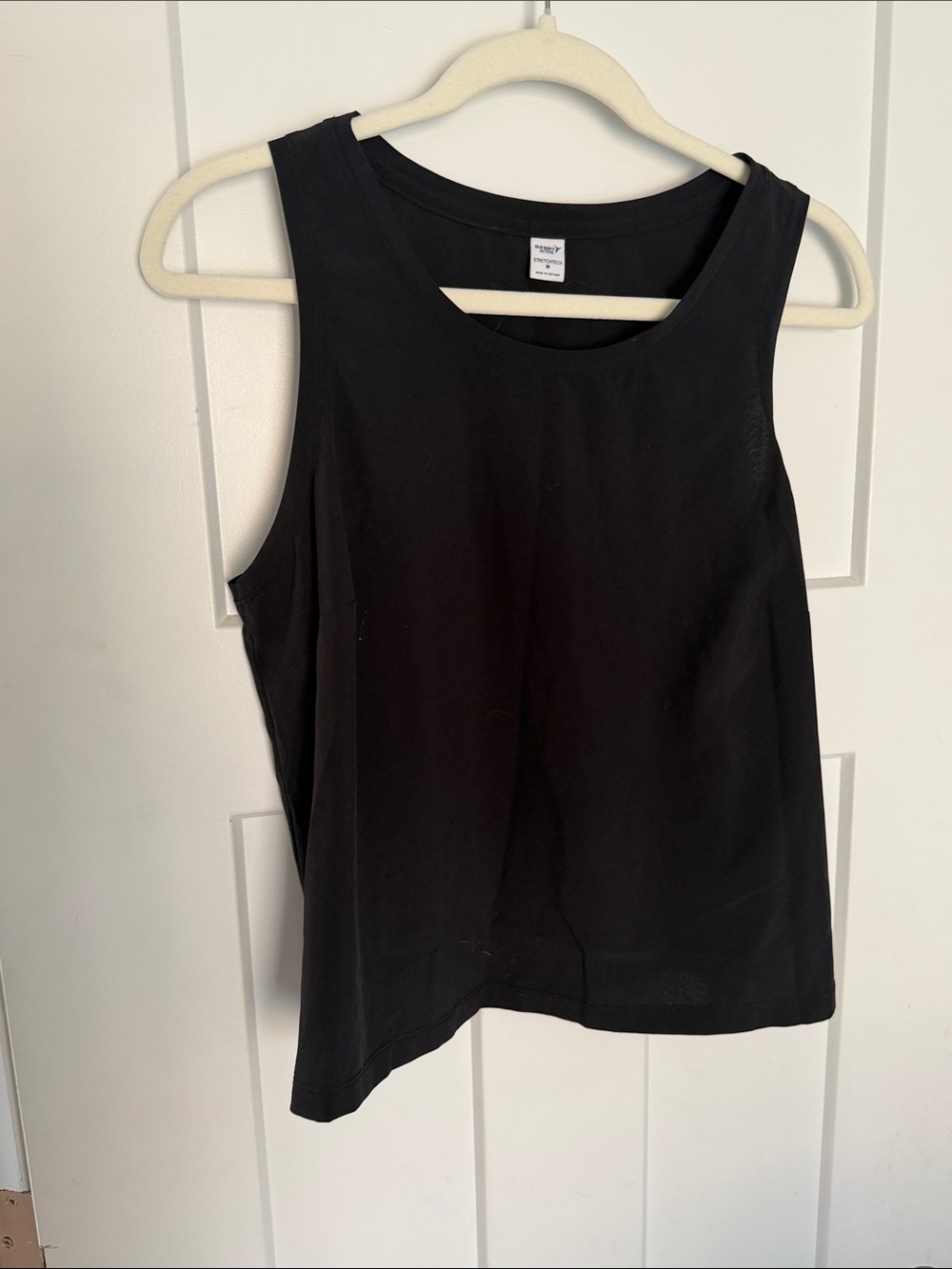 Old Navy Black Scoop Neck Tank Top